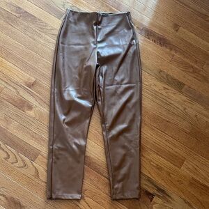 Old Navy Tan Faux Leather Skinny Pants size 6